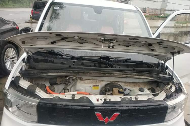 Used Wuling Hongguang MINIEV 2020 Freedom Version Lithium Iron Phosphate Engine Bay