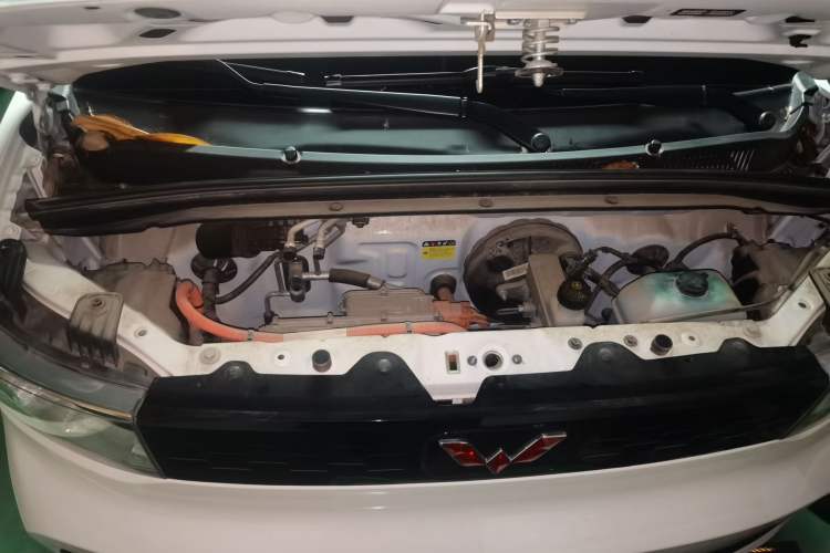 Used Wuling Hongguang MINIEV 2020 Freedom Version Lithium Iron Phosphate Engine Bay