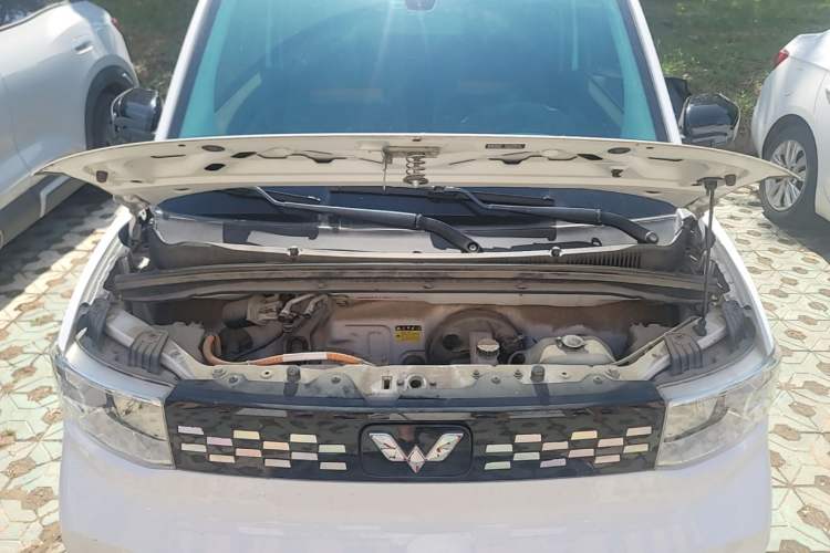 Used Wuling Hongguang MINIEV 2020 Freedom Version Lithium Iron Phosphate Engine Bay