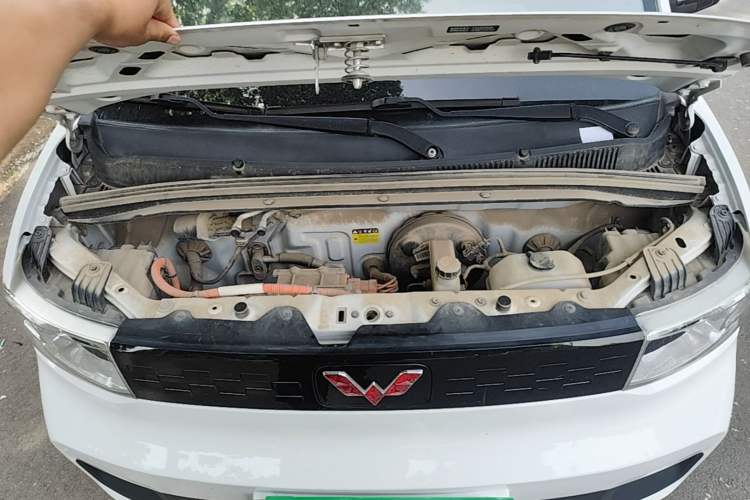 Used Wuling Hongguang MINIEV 2020 Freedom Version Lithium Iron Phosphate Engine Bay