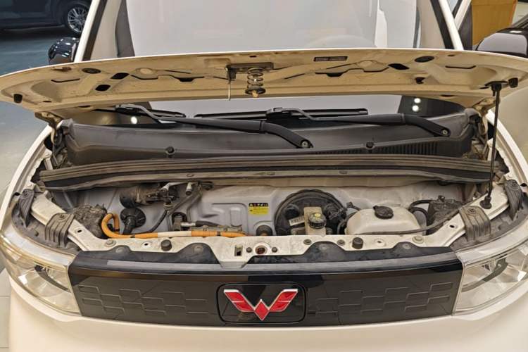 Used Wuling Hongguang MINIEV 2020 Enjoyment Model Lithium Iron Phosphate Engine Bay