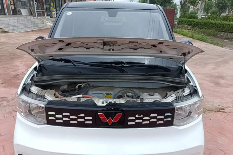 Used Wuling Hongguang MINIEV 2020 Freedom Version Lithium Iron Phosphate Engine Bay