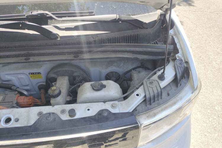 Used Wuling Hongguang MINIEV 2020 Enjoyment Model Lithium Iron Phosphate Engine Bay Left