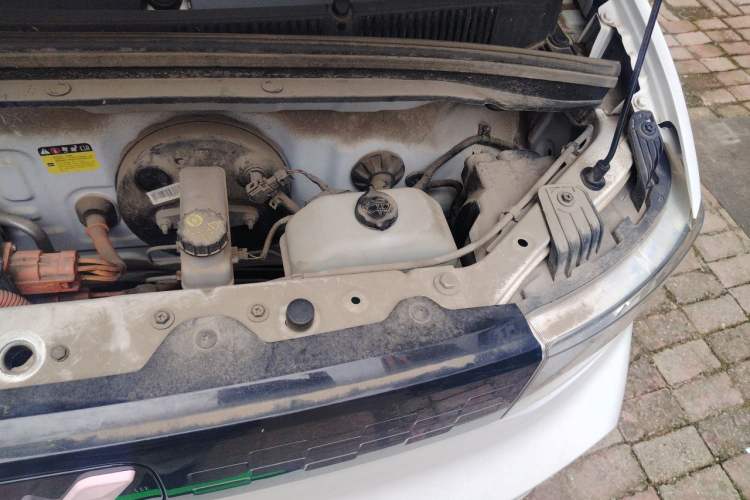 Used Wuling Hongguang MINIEV 2020 Enjoyment Model Lithium Iron Phosphate Engine Bay Left