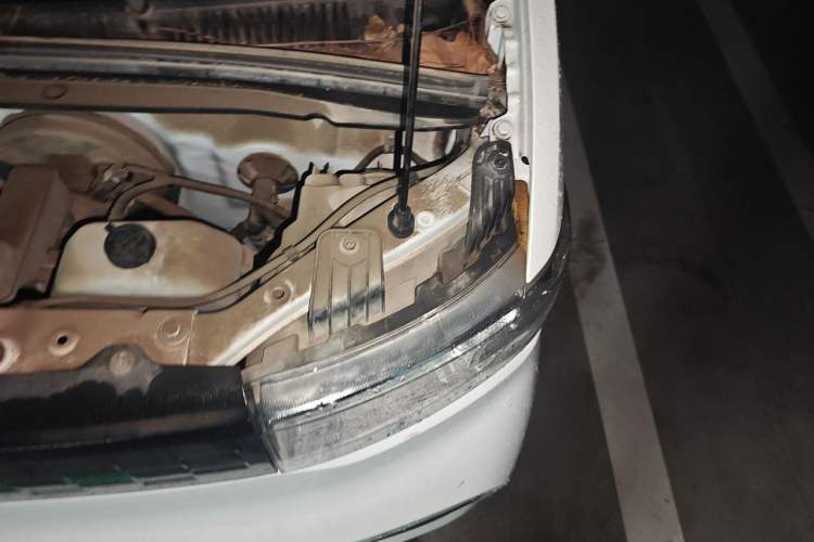 Used Wuling Hongguang MINIEV 2020 Freedom Version Lithium Iron Phosphate Engine Bay Left