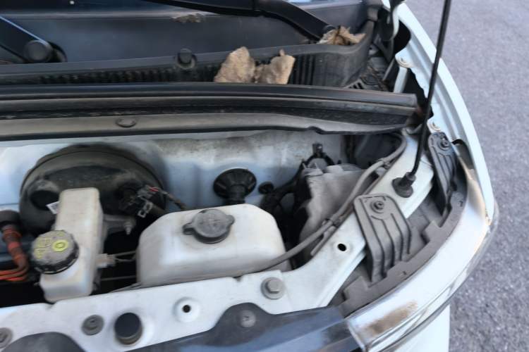 Used Wuling Hongguang MINIEV 2020 Lite Version Lithium Iron Phosphate Engine Bay Left