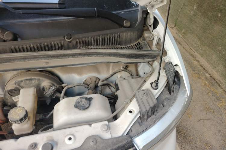 Used Wuling Hongguang MINIEV 2020 Easy Version Lithium-Ion Battery Engine Bay Left