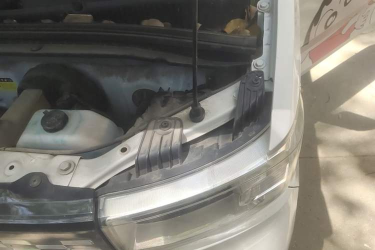 Used Wuling Hongguang MINIEV 2020 Enjoyment Model Lithium Iron Phosphate Engine Bay Left