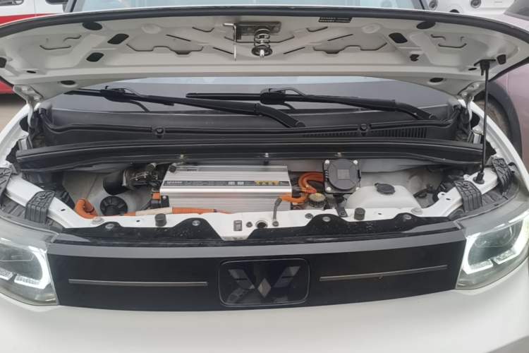 Used Wuling Hongguang MINIEV 2020 Zizai Version Lithium-NMC Engine Bay