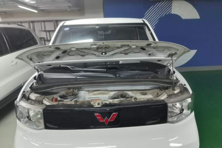 Used Wuling Hongguang MINIEV 2020 Freedom Version Lithium Iron Phosphate Engine Bay