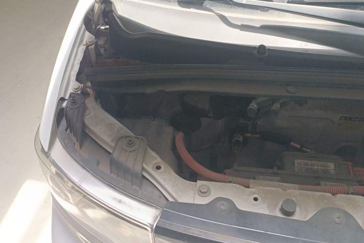 Used Wuling Hongguang MINIEV 2020 Freedom Version Lithium Iron Phosphate Engine Bay Right