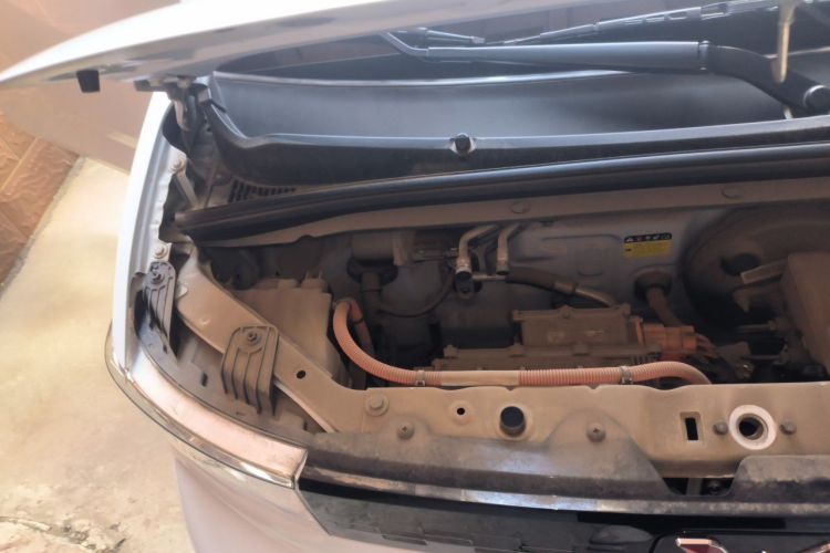 Used Wuling Hongguang MINIEV 2020 Freedom Version Lithium Iron Phosphate Engine Bay Right