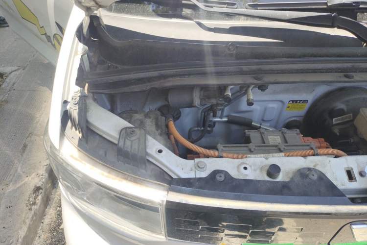 Used Wuling Hongguang MINIEV 2020 Enjoyment Model Lithium Iron Phosphate Engine Bay Right