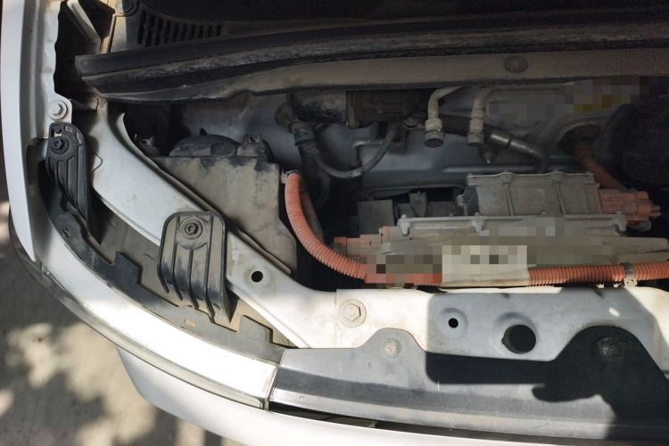 Used Wuling Hongguang MINIEV 2020 Zizai Version Lithium-NMC Engine Bay Right