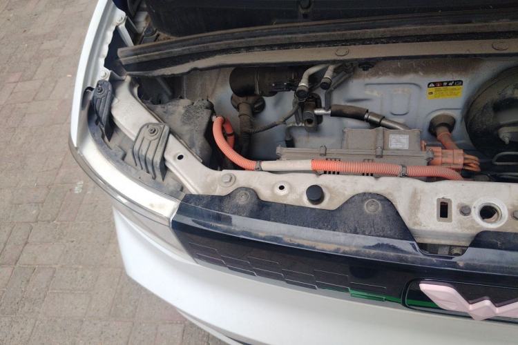 Used Wuling Hongguang MINIEV 2020 Enjoyment Model Lithium Iron Phosphate Engine Bay Right