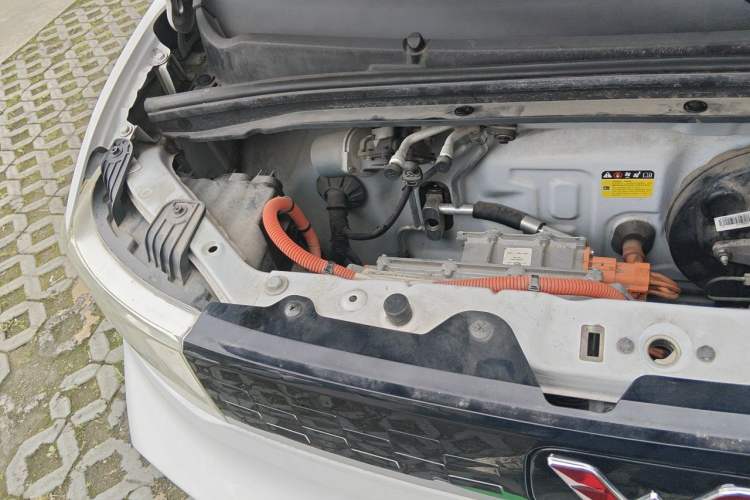 Used Wuling Hongguang MINIEV 2020 Enjoyment Model Lithium Iron Phosphate Engine Bay Right
