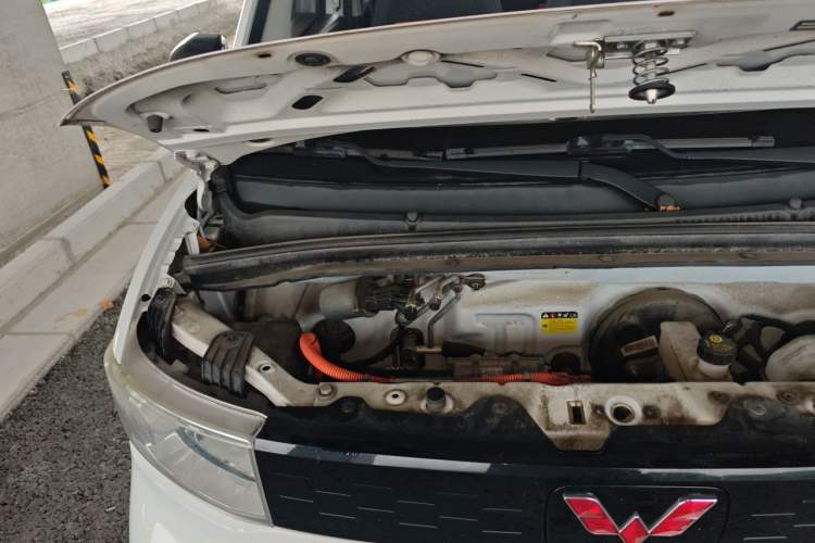 Used Wuling Hongguang MINIEV 2020 Enjoyment Model Lithium Iron Phosphate Engine Bay Right