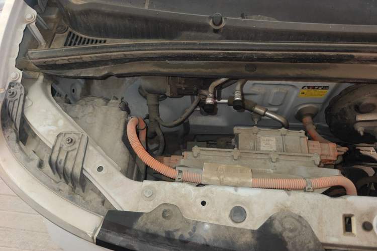 Used Wuling Hongguang MINIEV 2020 Freedom Version Lithium Iron Phosphate Engine Bay Right