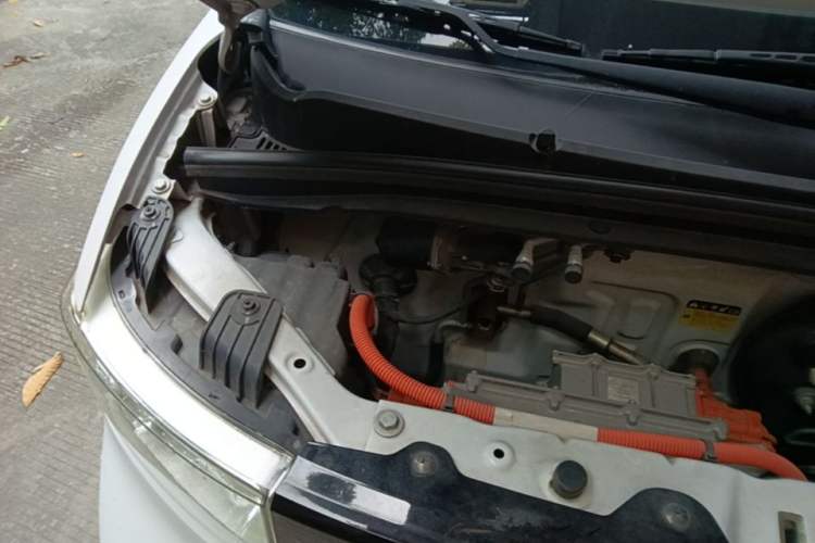 Used Wuling Hongguang MINIEV 2020 Freedom Version Lithium Iron Phosphate Engine Bay Right
