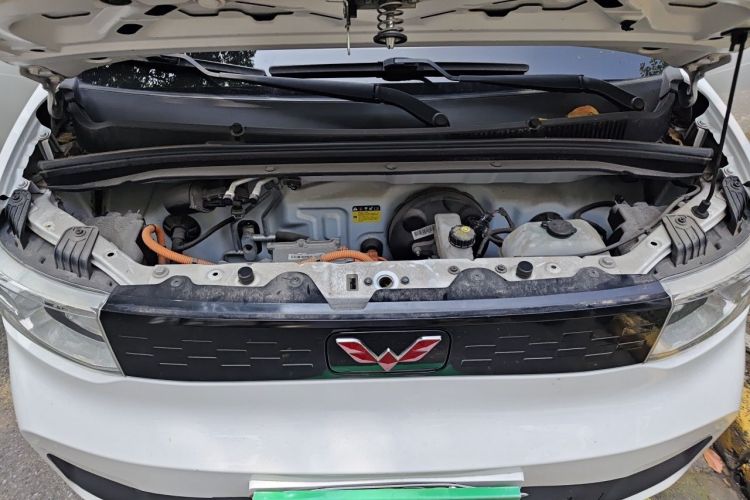 Used Wuling Hongguang MINIEV 2020 Freedom Version Lithium Iron Phosphate Engine Bay