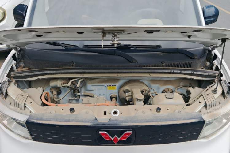 Used Wuling Hongguang MINIEV 2020 Zizai Version Lithium-NMC Engine Bay