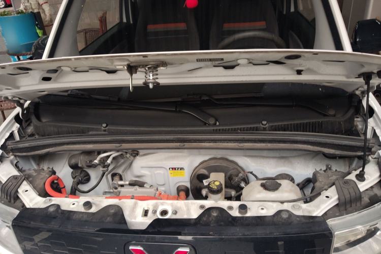 Used Wuling Hongguang MINIEV 2020 Freedom Version Lithium Iron Phosphate Engine Bay