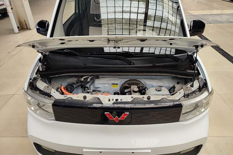 Used Wuling Hongguang MINIEV 2020 Freedom Version Lithium Iron Phosphate Engine Bay