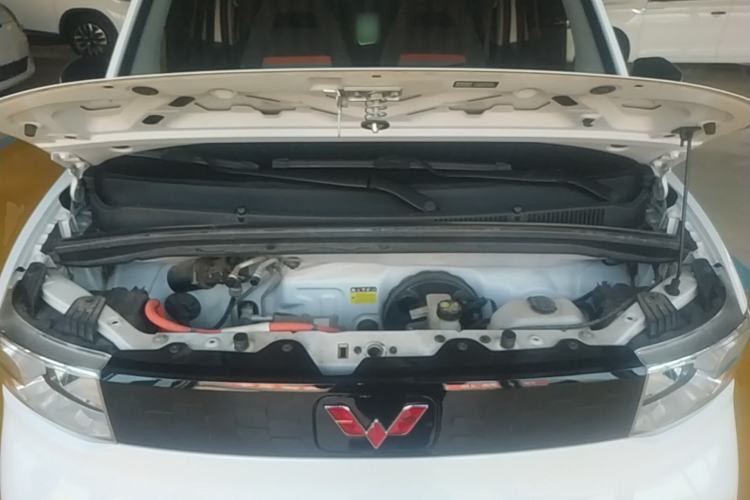 Used Wuling Hongguang MINIEV 2020 Freedom Version Lithium Iron Phosphate Engine Bay