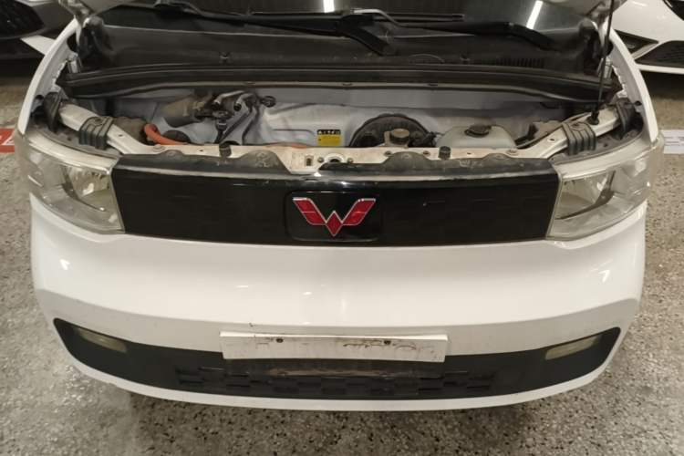 Used Wuling Hongguang MINIEV 2020 Freedom Version Lithium Iron Phosphate Engine Bay