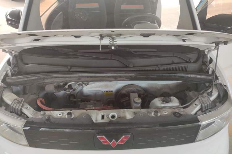 Used Wuling Hongguang MINIEV 2020 Zizai Version Lithium-NMC Engine Bay