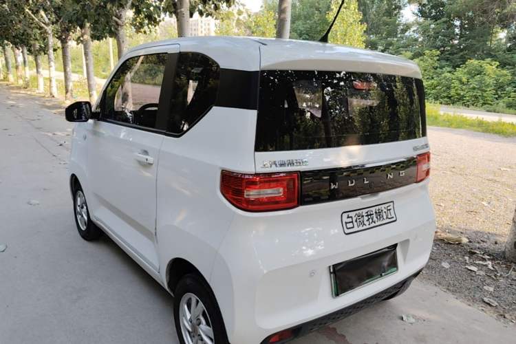 Used Wuling Hongguang MINIEV 2020 Freedom Version Lithium Iron Phosphate Exterior 2