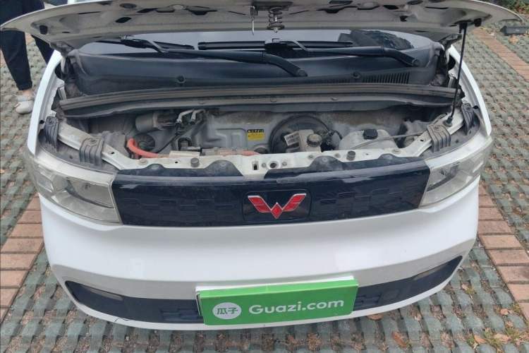 Used Wuling Hongguang MINIEV 2020 Zizai Version Lithium-NMC Exterior 3