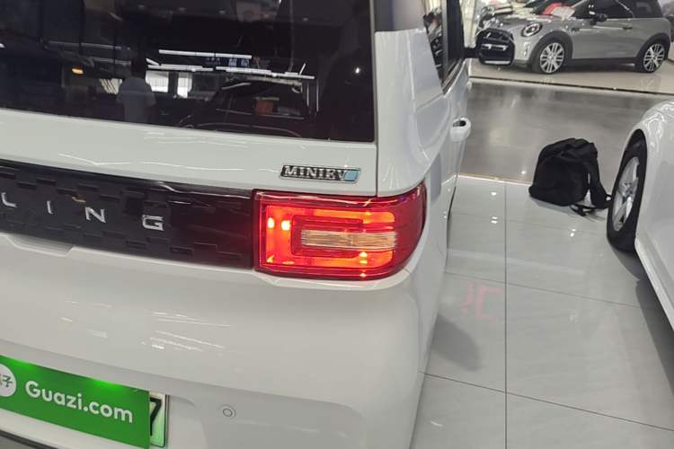 Used Wuling Hongguang MINIEV 2020 Enjoyment Model Lithium Iron Phosphate Exterior 3