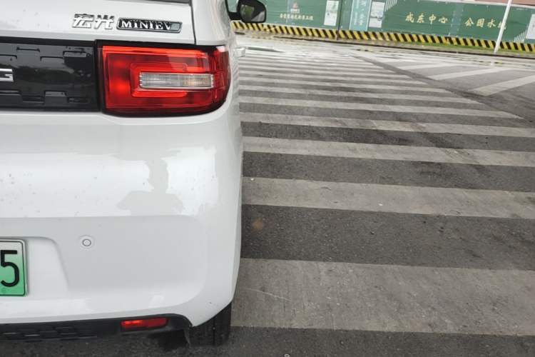 Used Wuling Hongguang MINIEV 2020 Lite Version Lithium Iron Phosphate Exterior 3