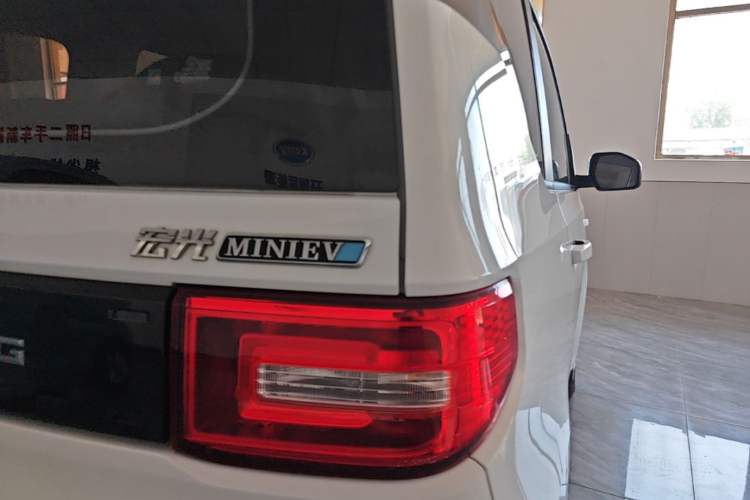 Used Wuling Hongguang MINIEV 2020 Easy Version Lithium-Ion Battery Exterior 3