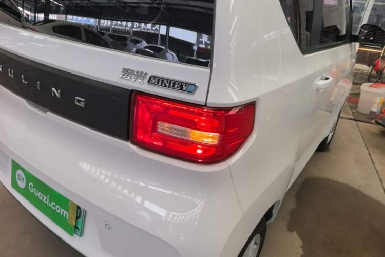 Used Wuling Hongguang MINIEV 2020 Enjoyment Model Lithium Iron Phosphate Exterior 3