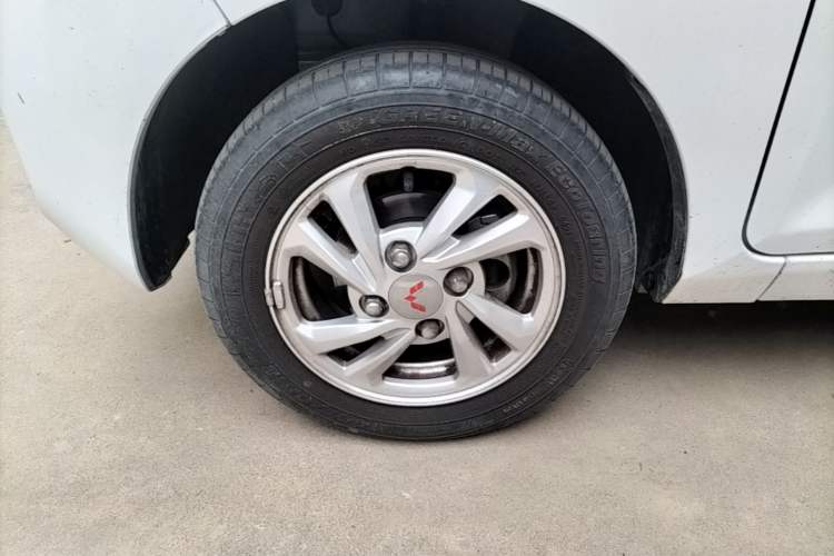 Used Wuling Hongguang MINIEV 2020 Enjoyment Model Lithium Iron Phosphate Exterior 4