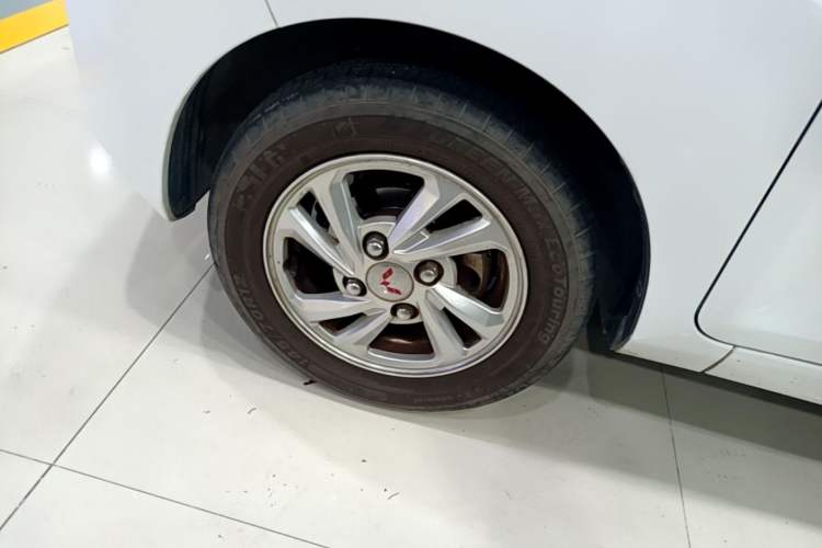 Used Wuling Hongguang MINIEV 2020 Enjoyment Model Lithium Iron Phosphate Exterior 4