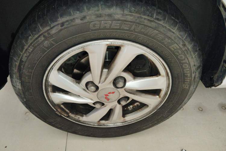 Used Wuling Hongguang MINIEV 2020 Zizai Version Lithium-NMC Exterior 4