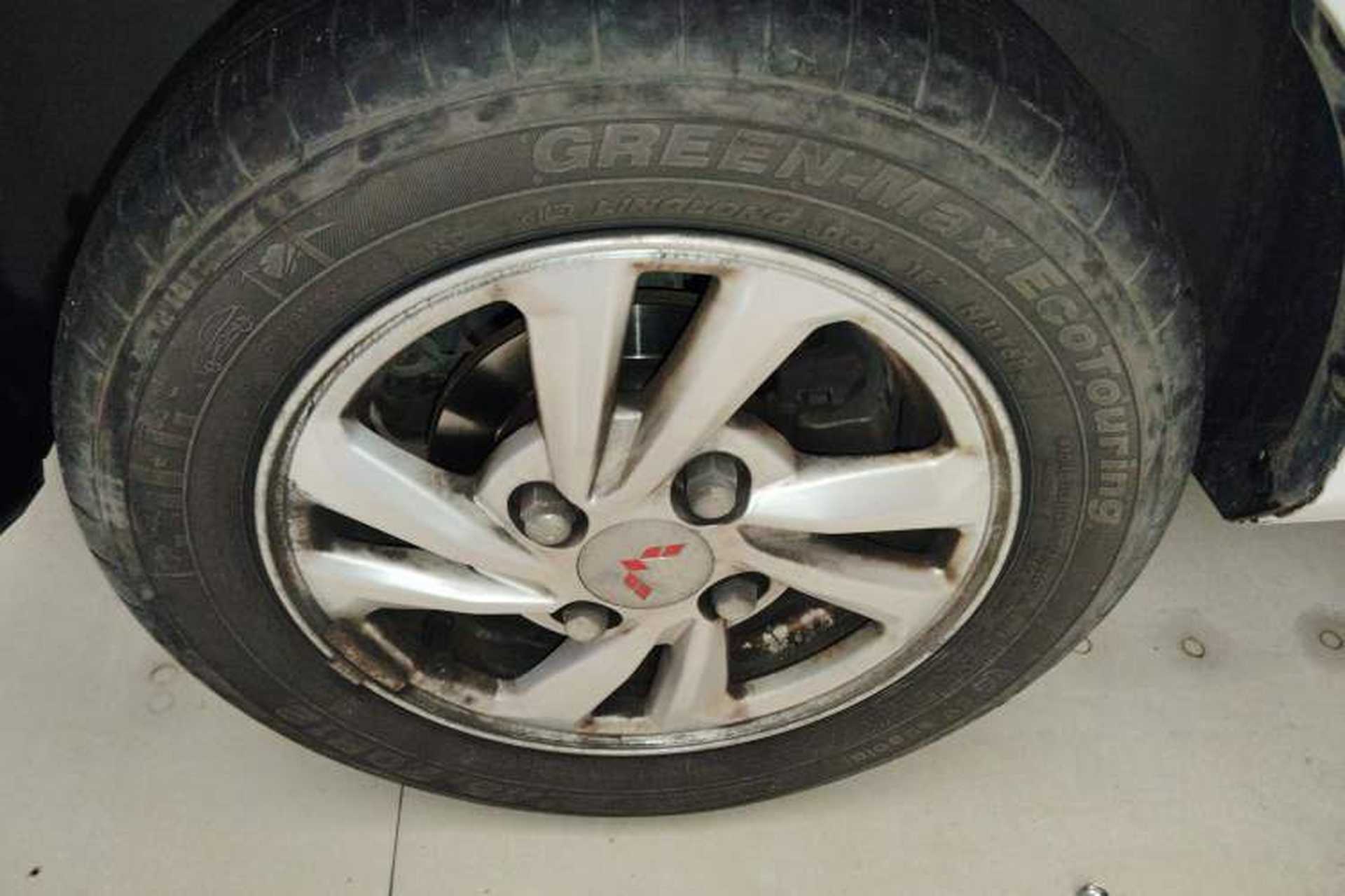 Used Wuling Hongguang MINIEV 2020 Zizai Version Lithium-NMC Exterior 4