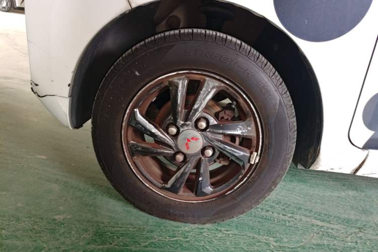 Used Wuling Hongguang MINIEV 2020 Enjoyment Model Lithium Iron Phosphate Exterior 4