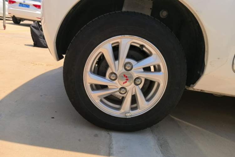 Used Wuling Hongguang MINIEV 2020 Freedom Version Lithium Iron Phosphate Exterior 5