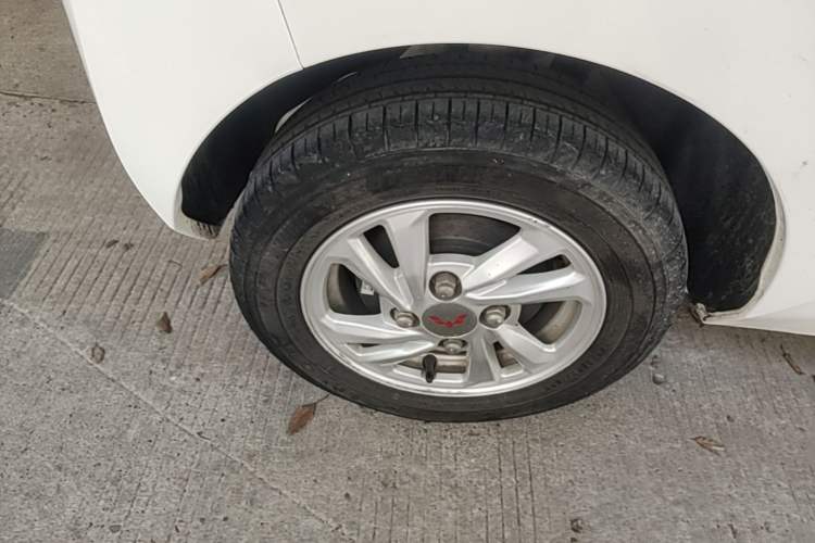 Used Wuling Hongguang MINIEV 2020 Enjoyment Model Lithium Iron Phosphate Exterior 5