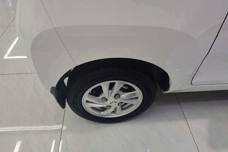 Used Wuling Hongguang MINIEV 2020 Enjoyment Model Lithium Iron Phosphate Exterior 5