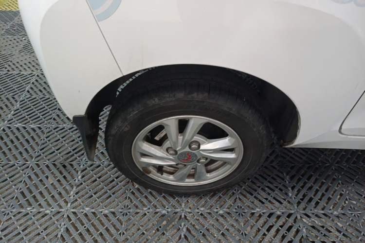 Used Wuling Hongguang MINIEV 2020 Zizai Version Lithium-NMC Exterior 5