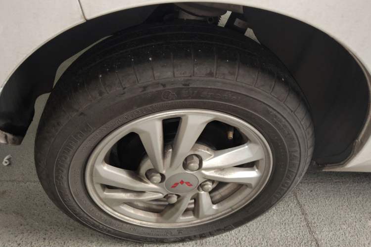 Used Wuling Hongguang MINIEV 2020 Freedom Version Lithium Iron Phosphate Exterior 5