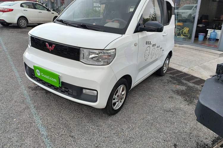 Used Wuling Hongguang MINIEV 2020 Freedom Version Lithium Iron Phosphate Exterior 6