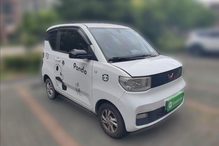 Used Wuling Hongguang MINIEV 2020 Zizai Version Lithium-NMC Exterior 6