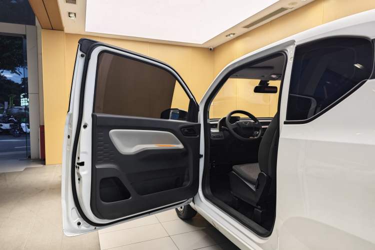 Used Wuling Hongguang MINIEV 2020 Enjoyment Model Lithium Iron Phosphate Exterior 6