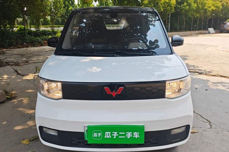 Used Wuling Hongguang MINIEV 2020 Freedom Version Lithium Iron Phosphate Front